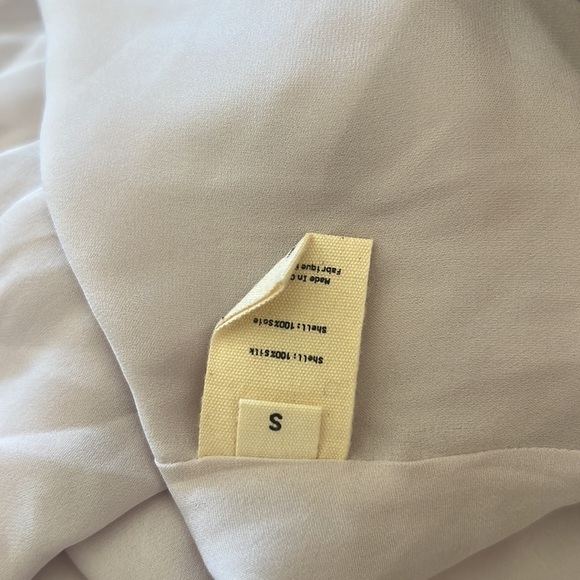 L’AGENCE Scoop Neck Sleeveless Blouse in pretty Lavender - Picture 13 of 15